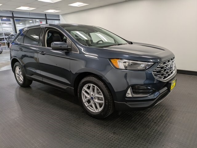 2022 Ford Edge SEL photo 3