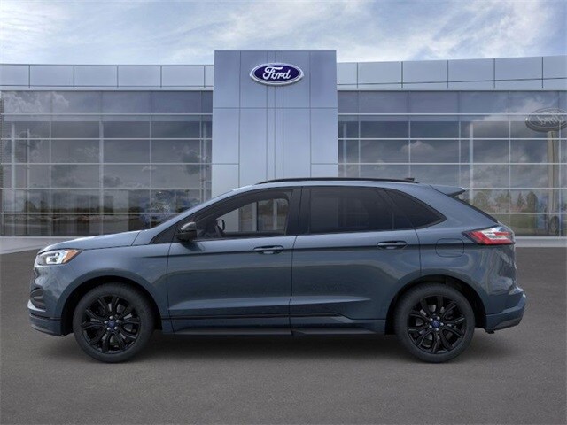 2024 Ford Edge SE photo 3