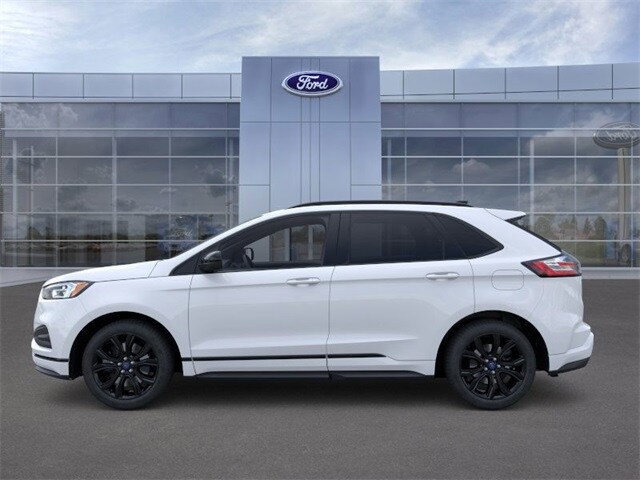 2024 Ford Edge SE photo 3