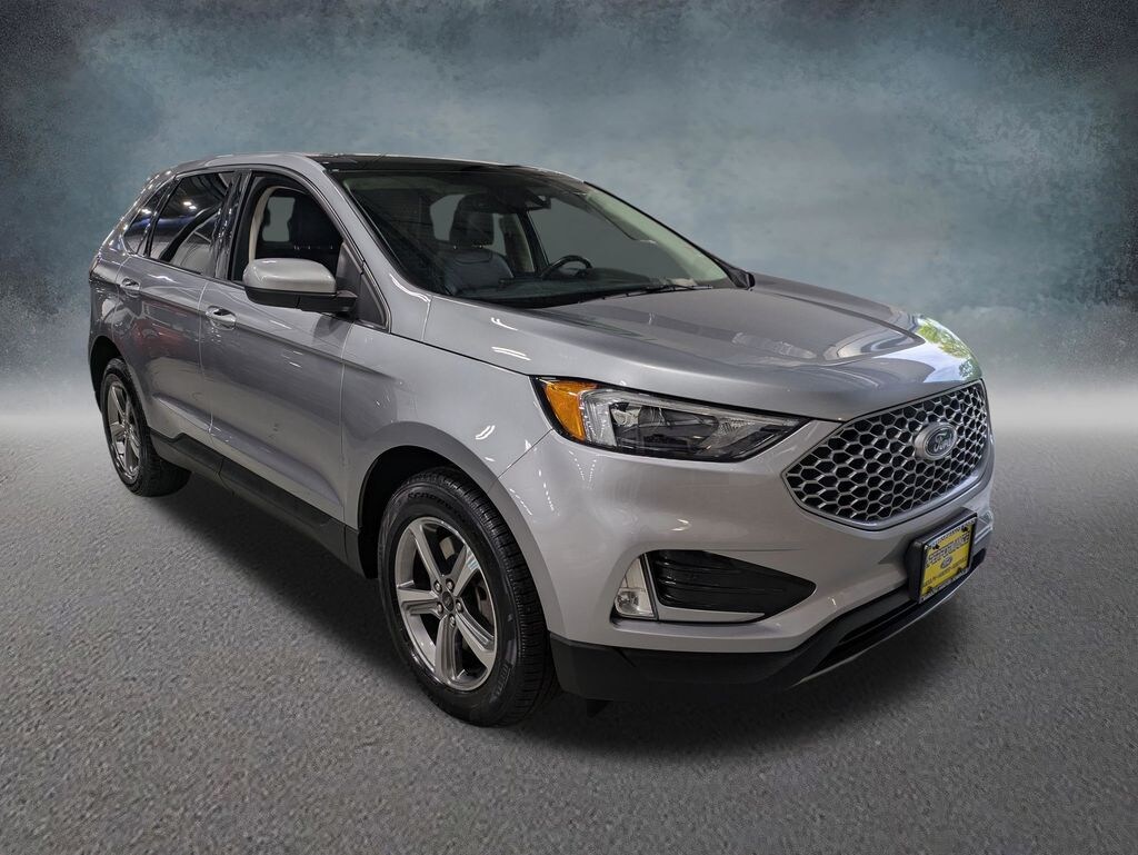 Used 2024 Ford Edge SUV