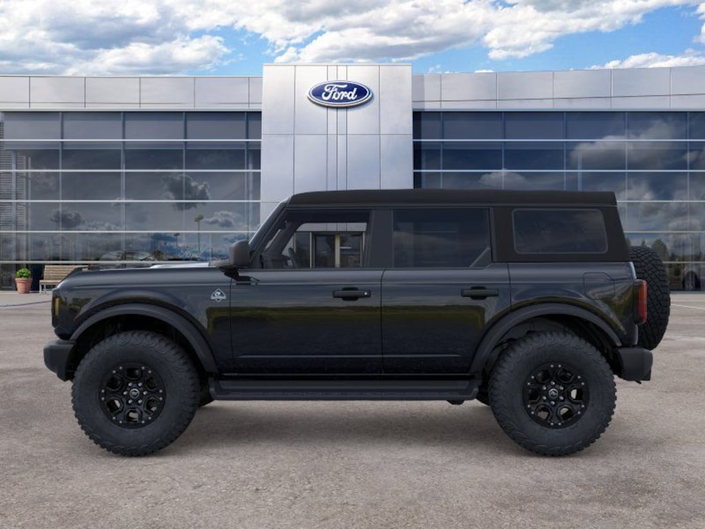 New 2026 Ford Bronco Outer Banks SUV