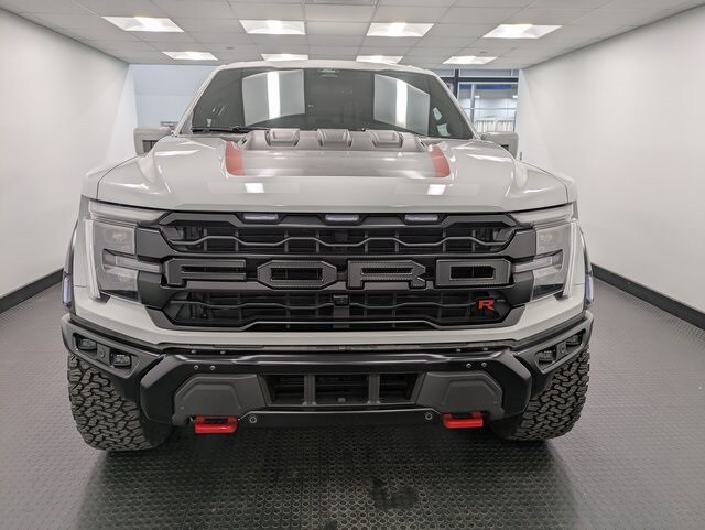 2024 Ford F-150 Raptor photo 2