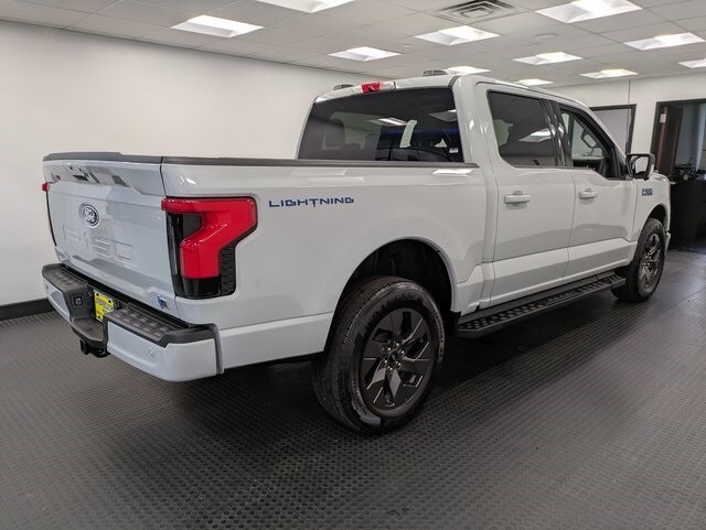 2024 Ford F-150 Lightning photo 4