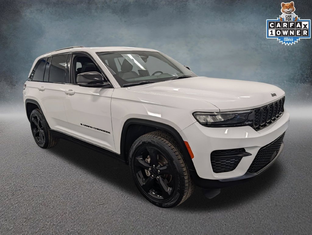 Used 2023 Jeep Grand Cherokee Laredo SUV
