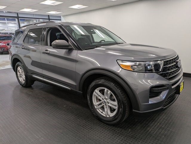 2022 Ford Explorer XLT photo 3