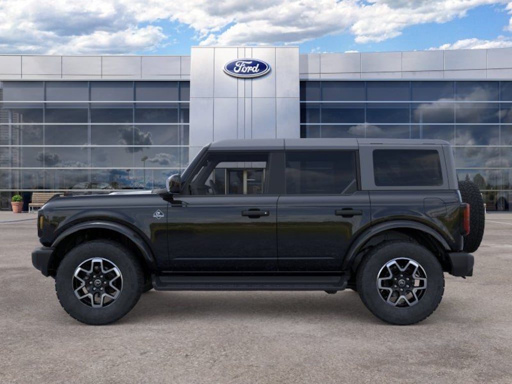 New 2026 Ford Bronco Outer Banks SUV