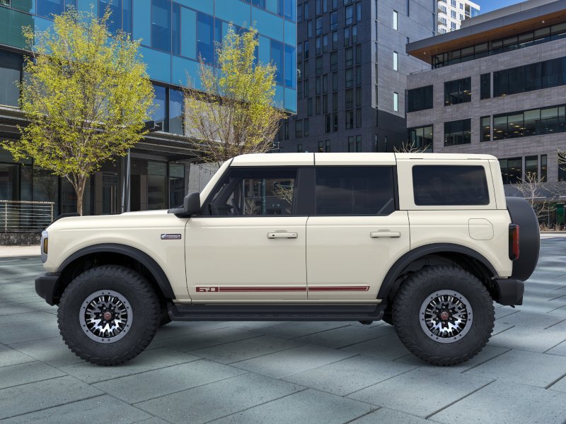New 2026 Ford Bronco Outer Banks SUV
