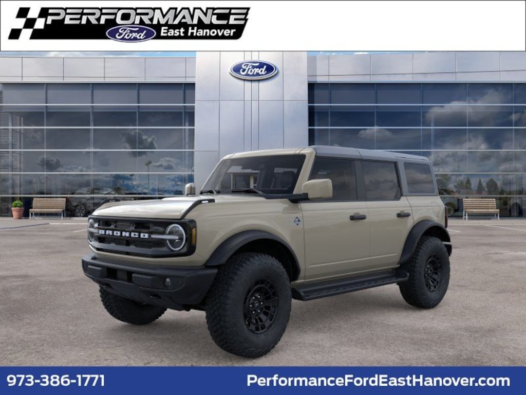 New 2026 Ford Bronco Outer Banks SUV