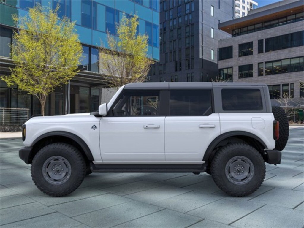 New 2025 Ford Bronco Outer Banks SUV