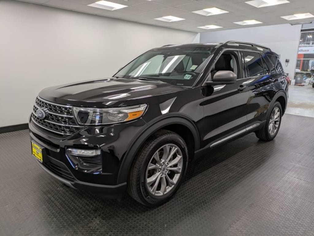 Certified 2022 Ford Explorer XLT SUV