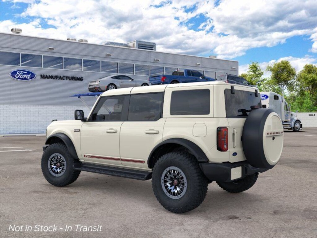 New 2026 Ford Bronco Outer Banks SUV