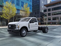 2025 Ford F-350 Chassis Truck Regular Cab