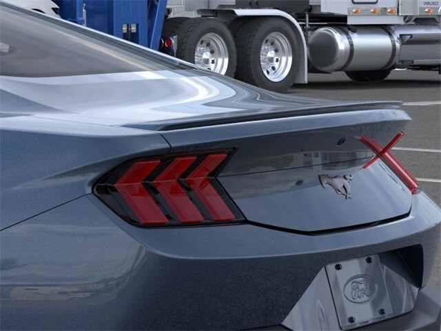 2025 Ford Mustang EcoBoost photo 2