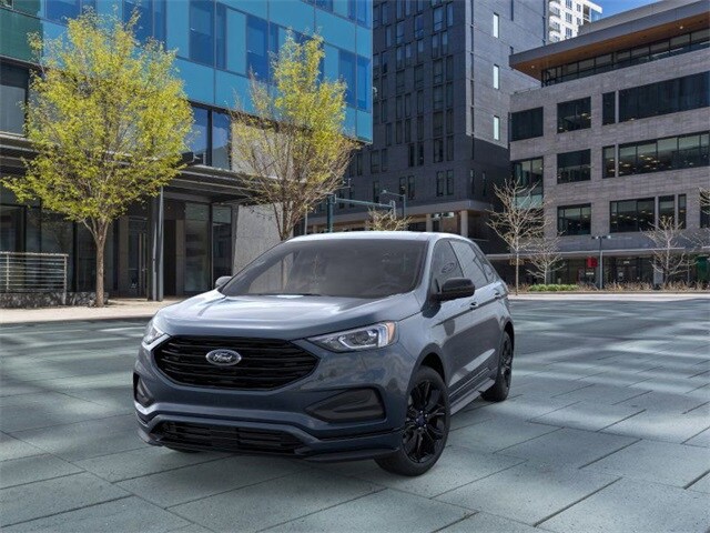 2024 Ford Edge SE photo 2