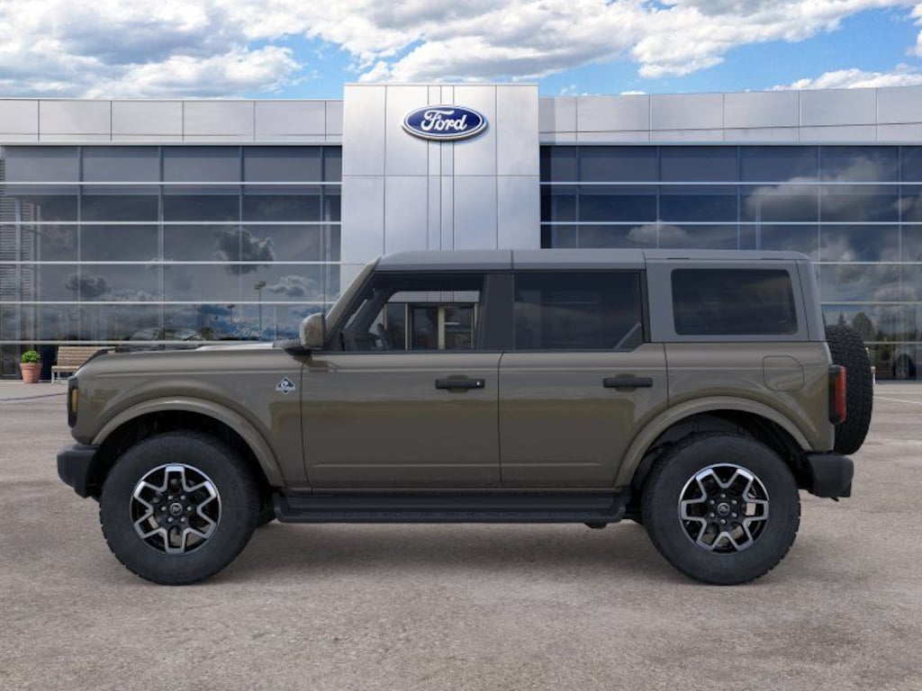 New 2026 Ford Bronco Outer Banks SUV