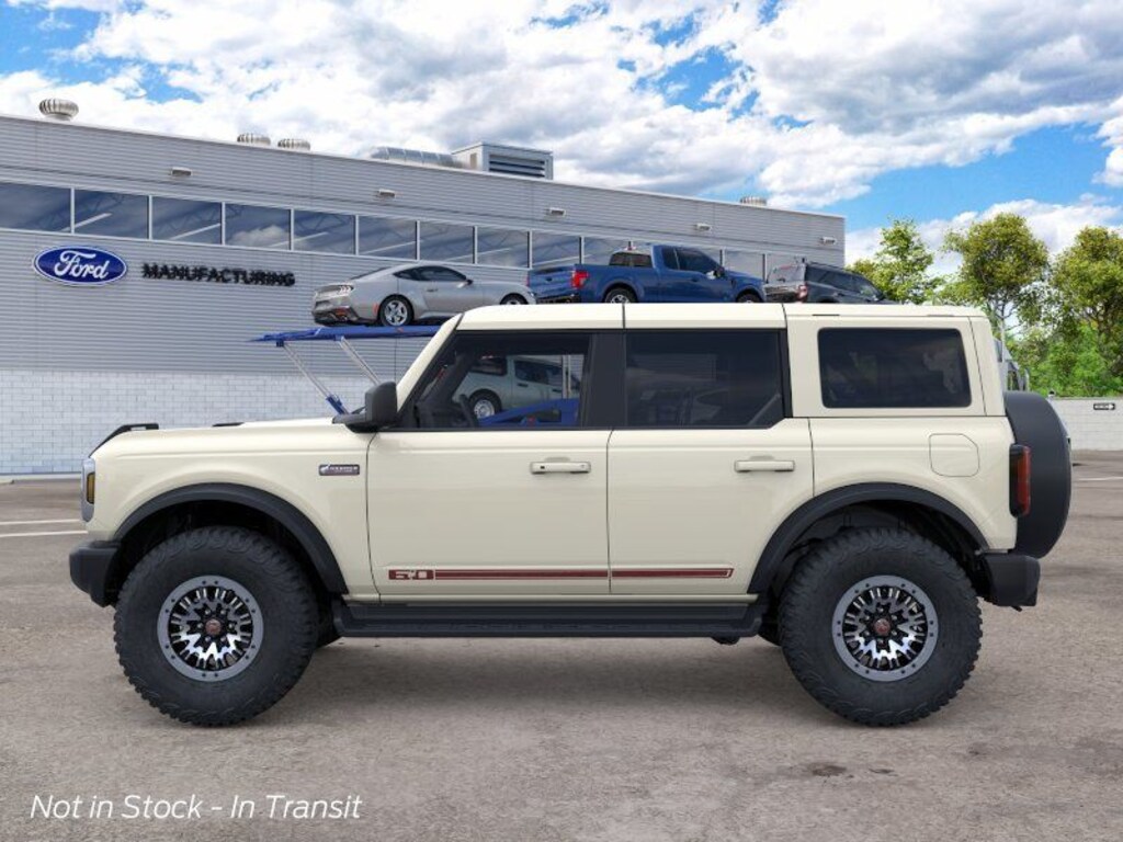 New 2026 Ford Bronco Outer Banks SUV