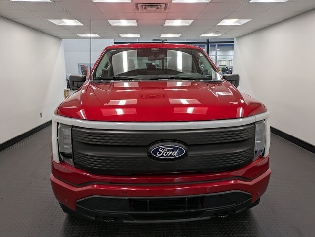 2024 Ford F-150 Lightning photo 2