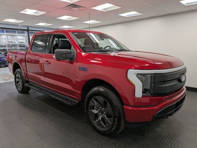 2024 Ford F-150 Lightning photo 3