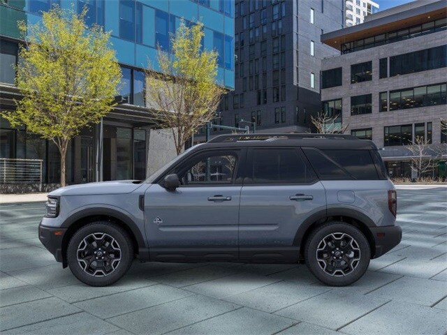 2025 Ford Bronco Sport Outer Banks photo 2
