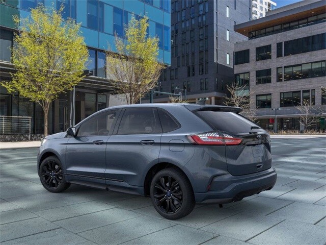 2024 Ford Edge SE photo 4