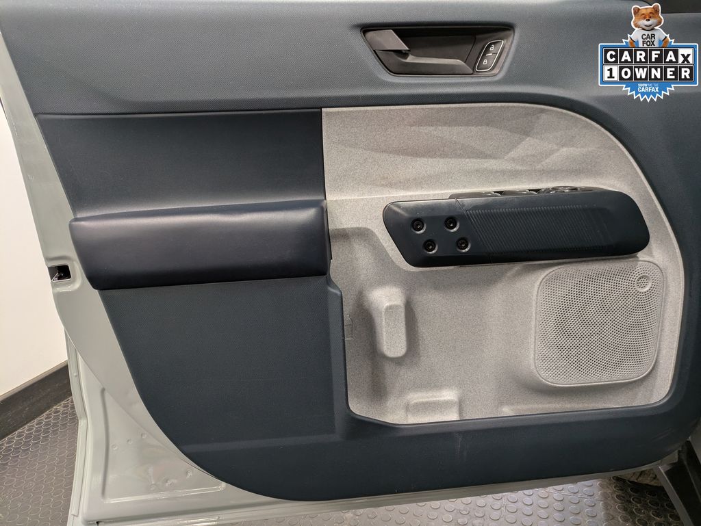 2023 Ford Maverick XLT photo 3