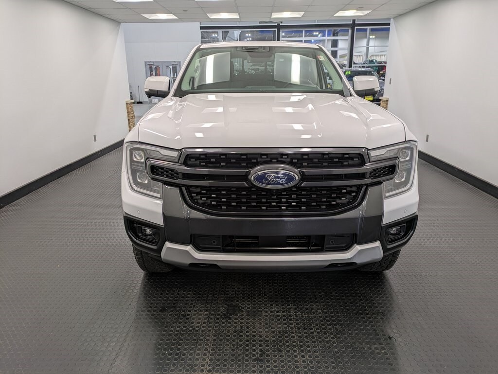 2024 Ford Ranger Lariat photo 2