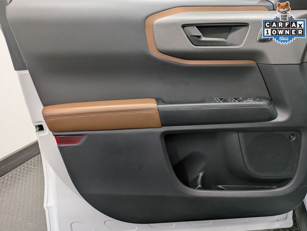 2025 Ford Bronco Sport Outer Banks photo 3