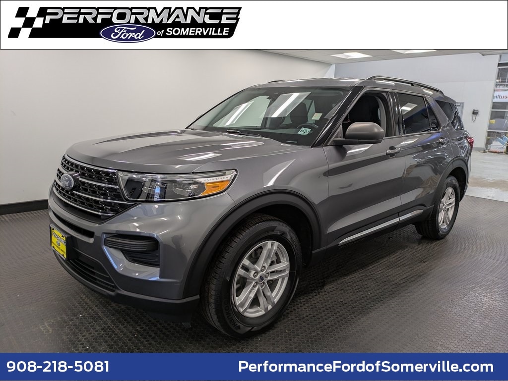 2022 Ford Explorer XLT's photo