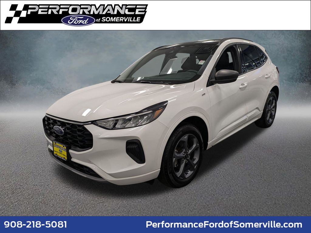 2024 Ford Escape ST-Line AWD's photo