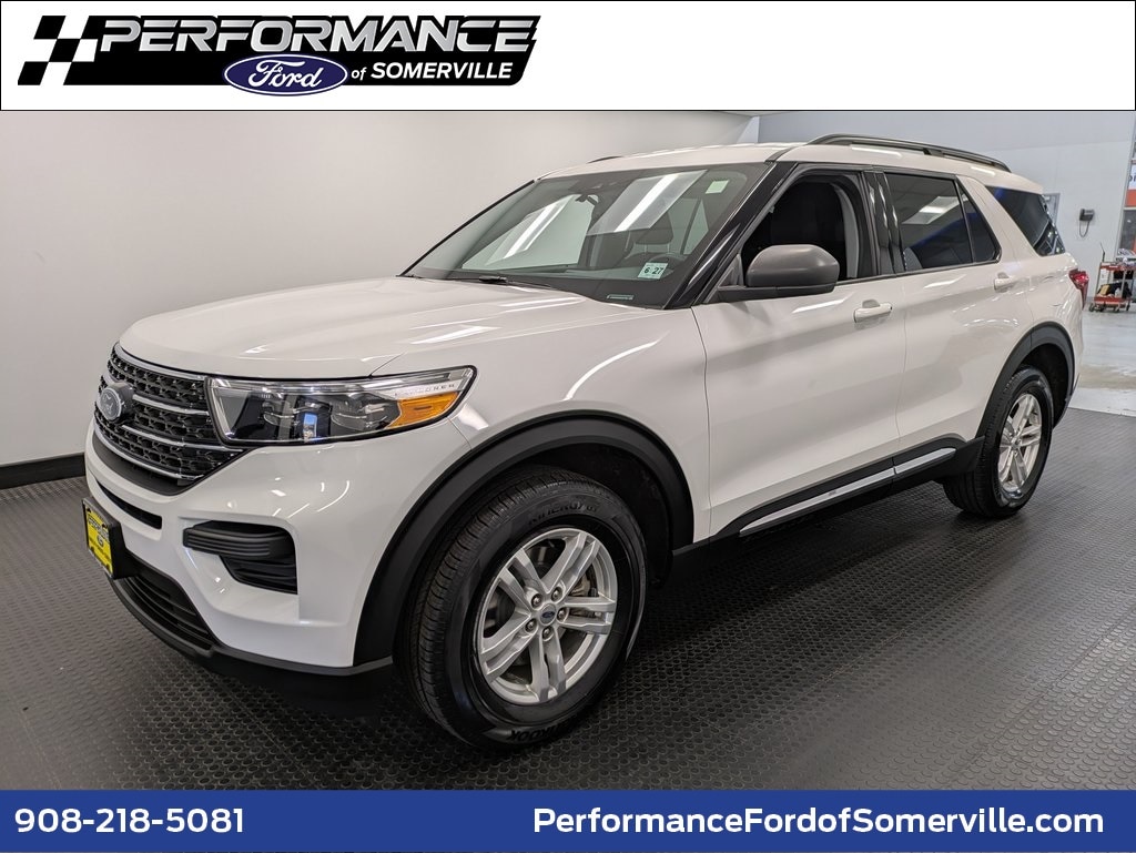 2022 Ford Explorer XLT's photo