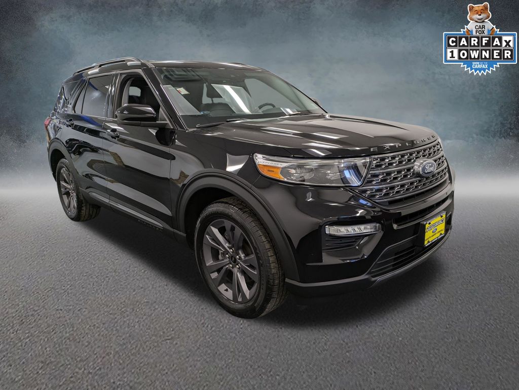 2022 Ford Explorer XLT photo 2