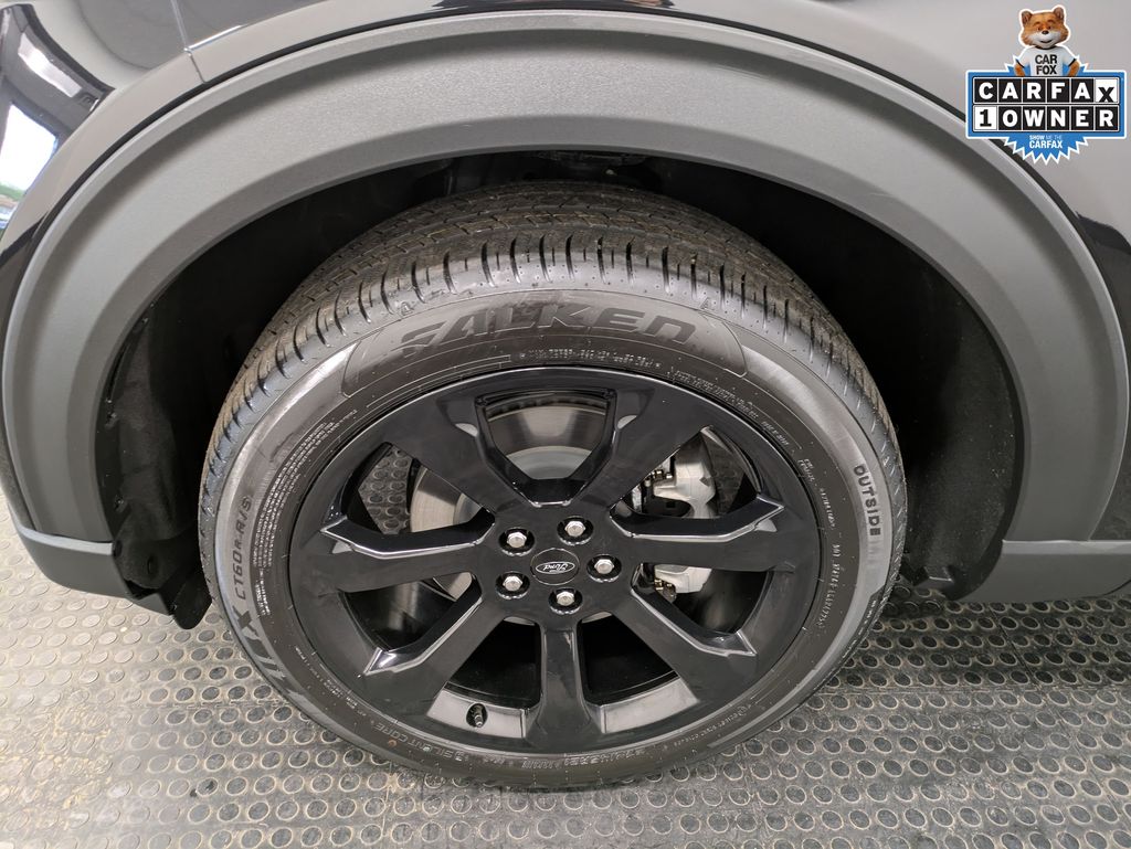 2022 Ford Explorer ST-Line photo 6