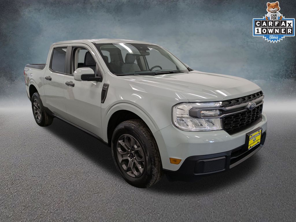 2023 Ford Maverick XLT photo 2