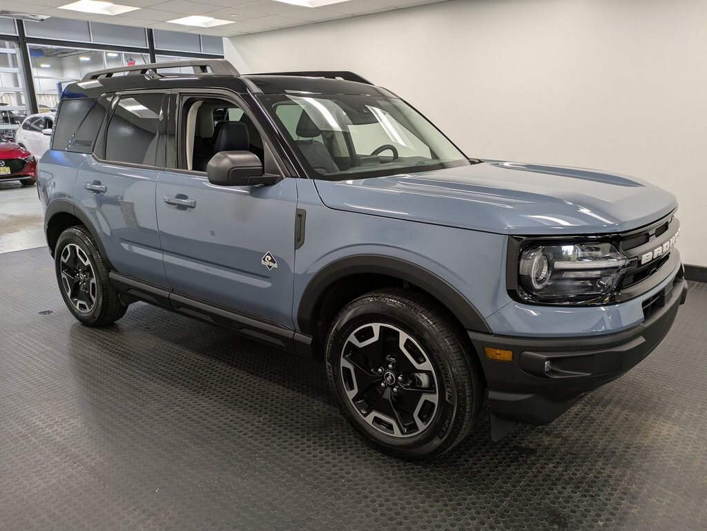 2024 Ford Bronco Sport Outer Banks photo 3