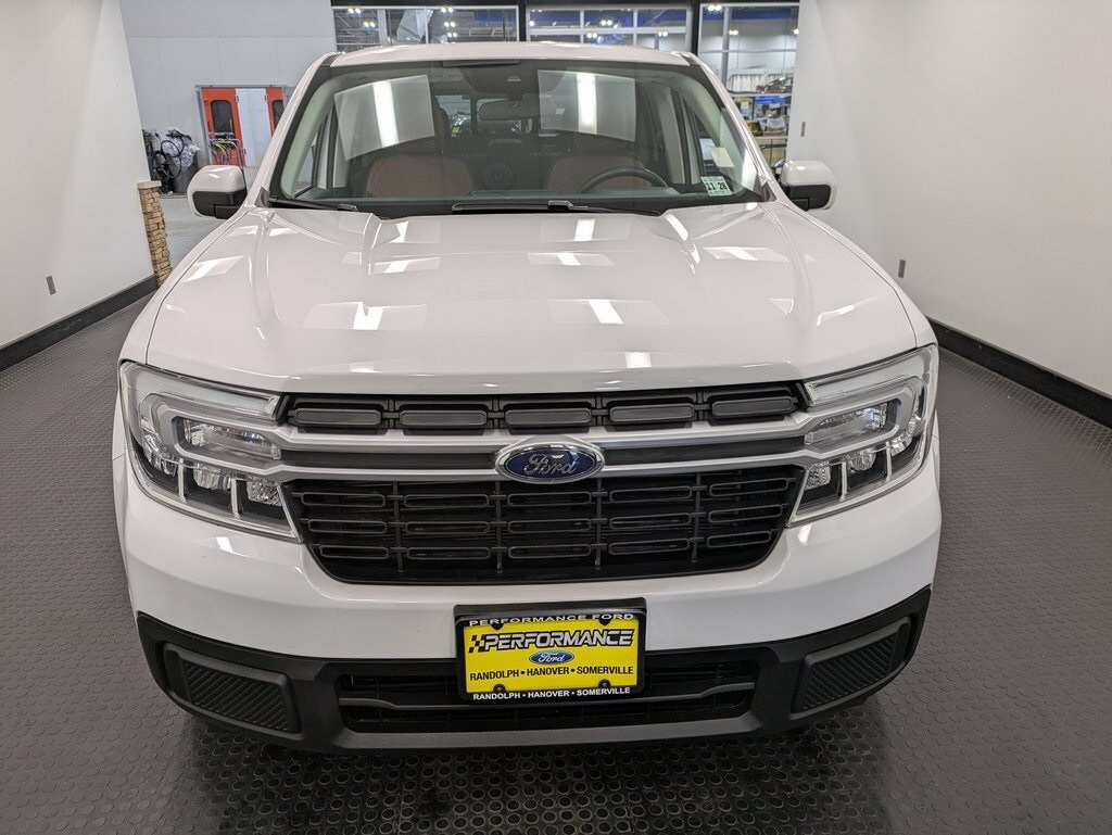 2023 Ford Maverick Lariat photo 2