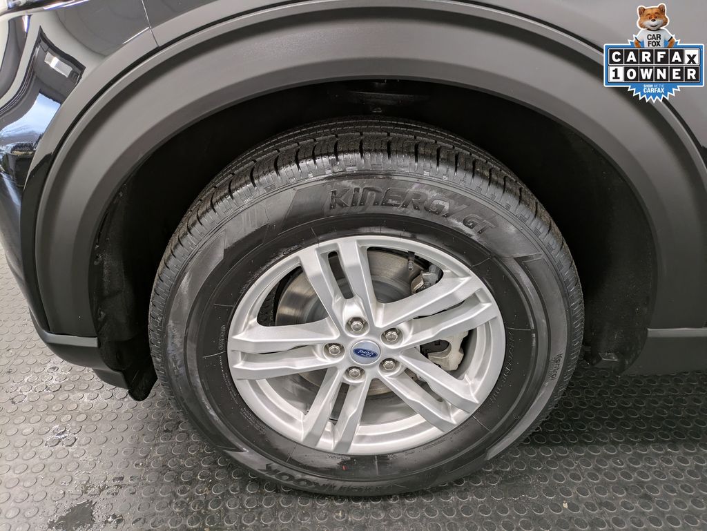 2023 Ford Explorer XLT photo 6