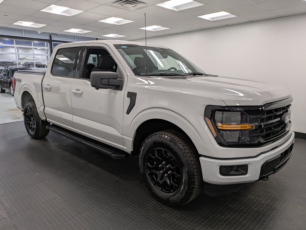 2024 Ford F-150 XLT photo 3