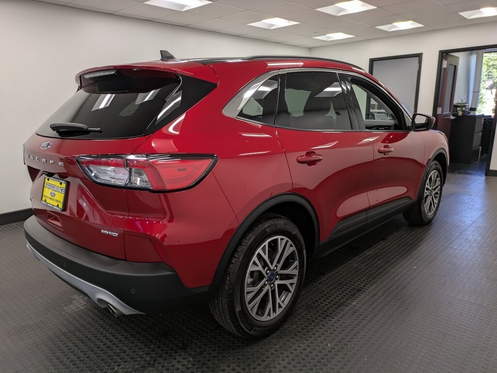 2022 Ford Escape SEL photo 4