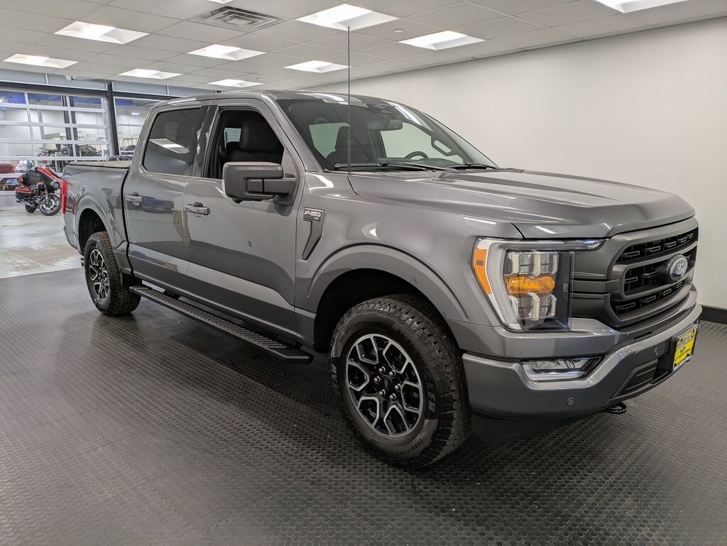 2023 Ford F-150 XLT photo 3