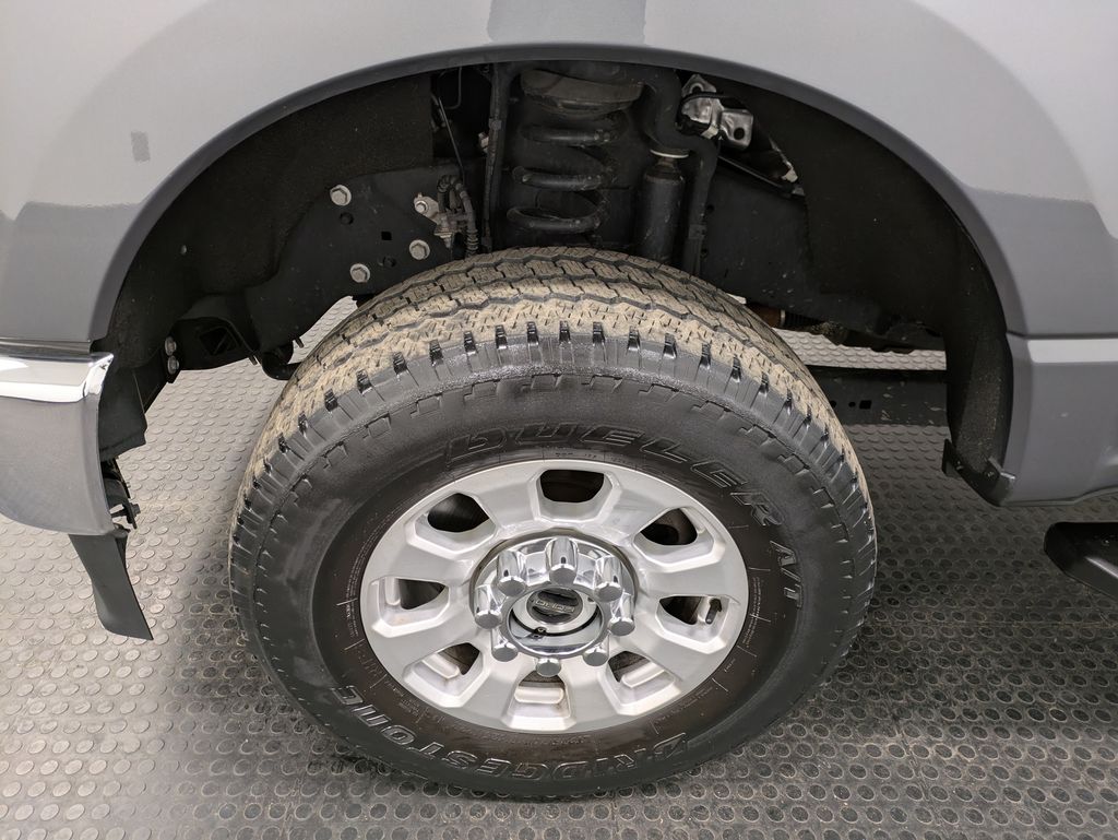 2024 Ford F-250SD XLT photo 6