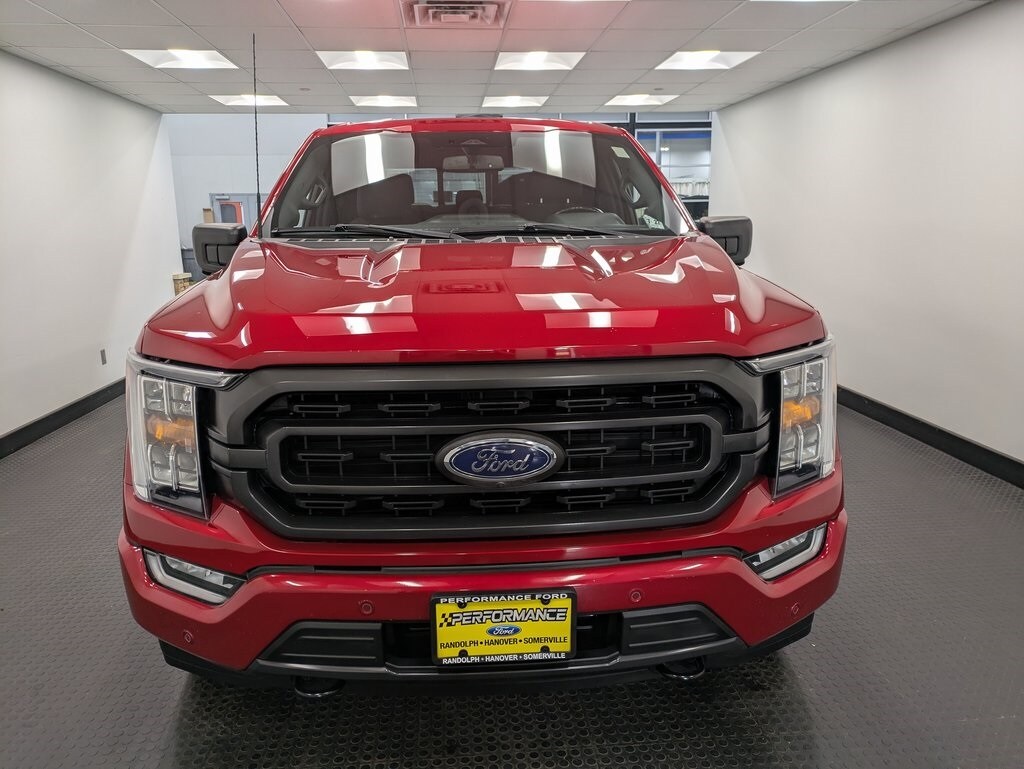 2022 Ford F-150 XLT photo 2