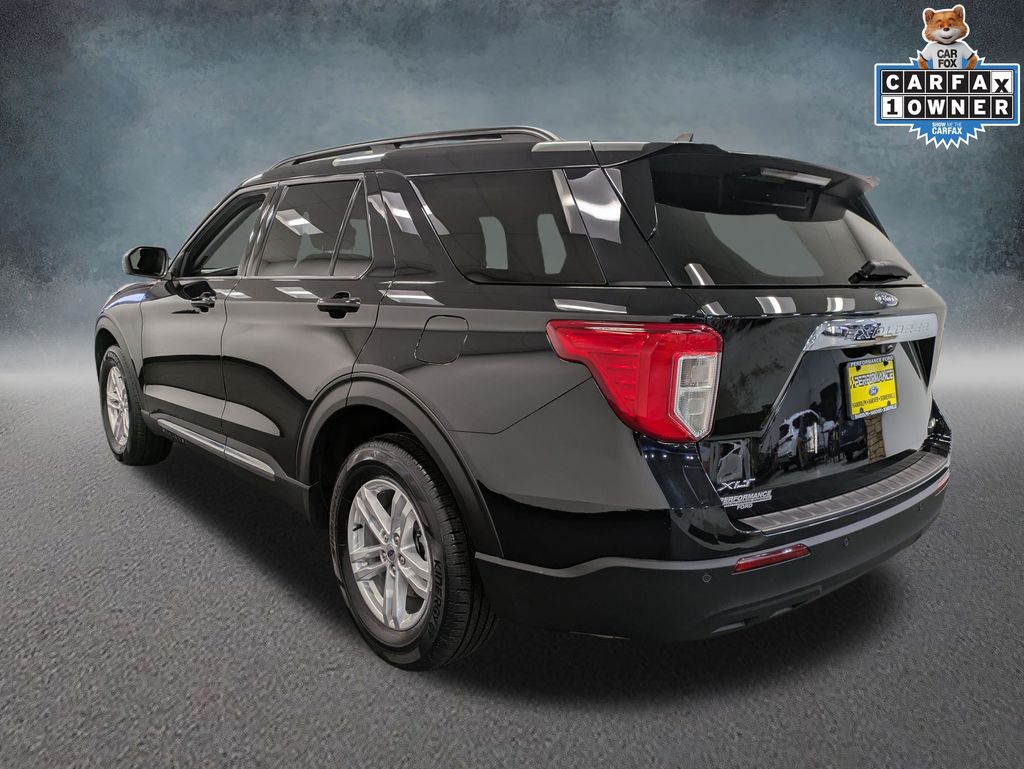 2023 Ford Explorer XLT photo 5