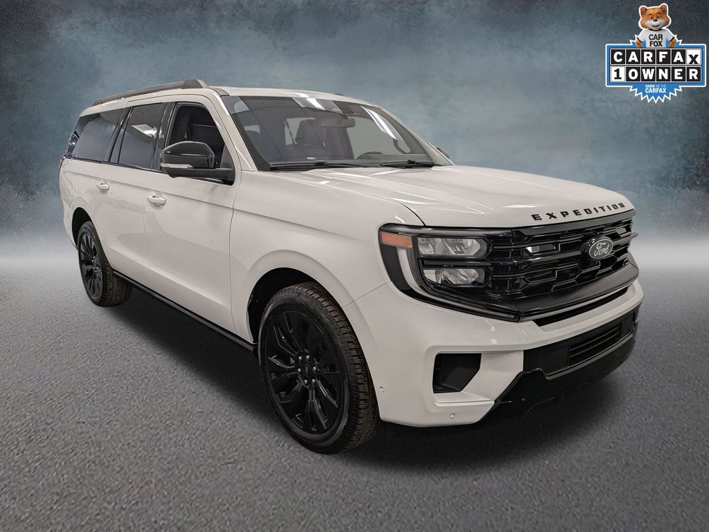 2025 Ford Expedition Max Platinum photo 2