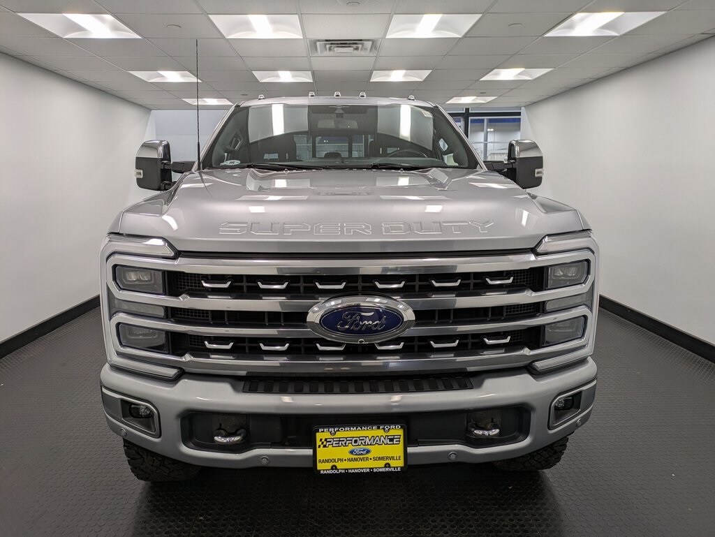 2023 Ford F-250 photo 2