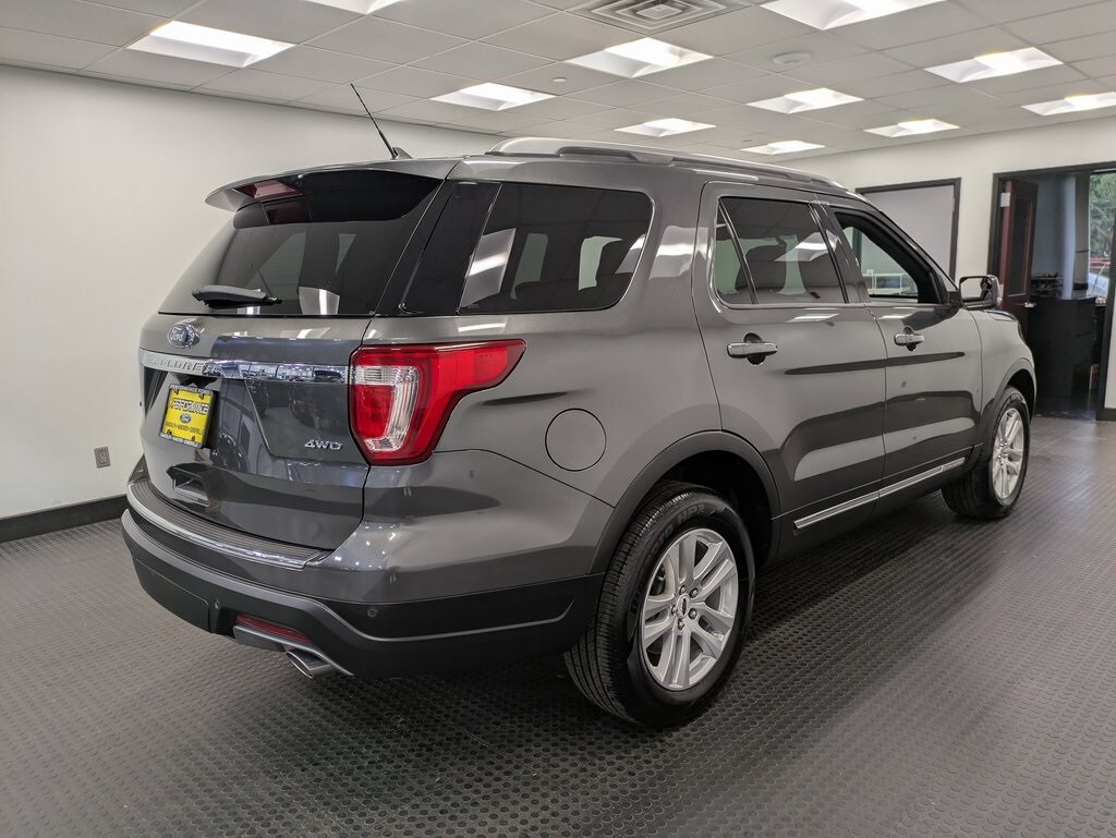 2018 Ford Explorer XLT photo 4