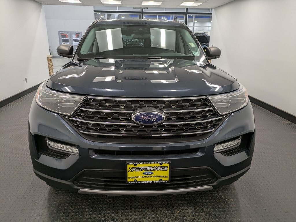 2022 Ford Explorer XLT photo 2