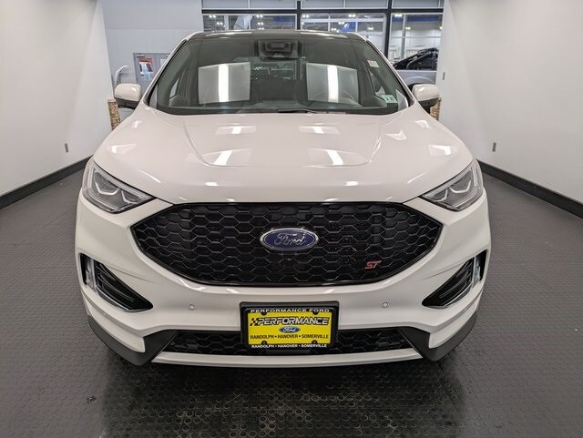 2022 Ford Edge ST photo 2
