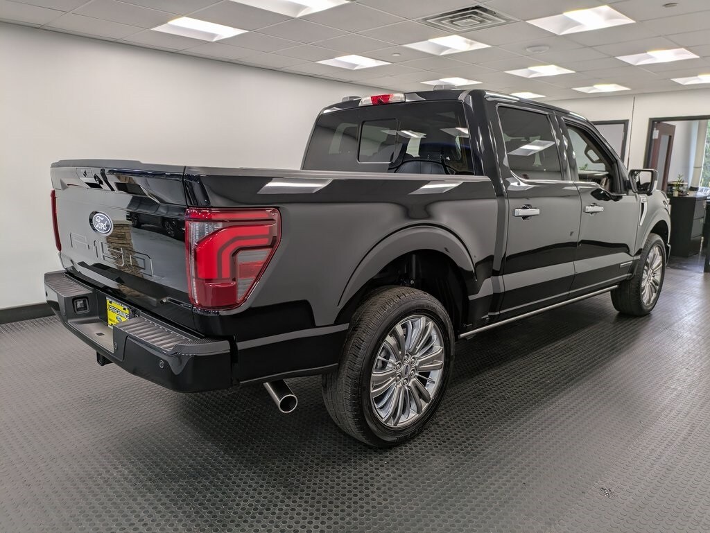 2024 Ford F-150 Platinum photo 2