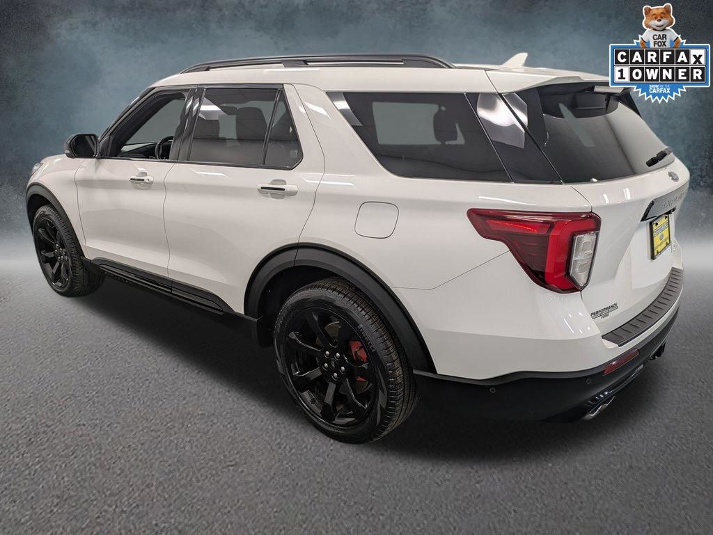 2022 Ford Explorer ST photo 5