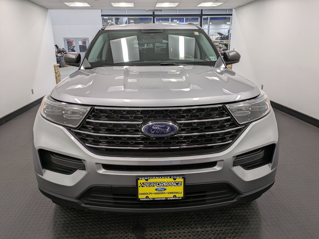 2022 Ford Explorer XLT photo 2
